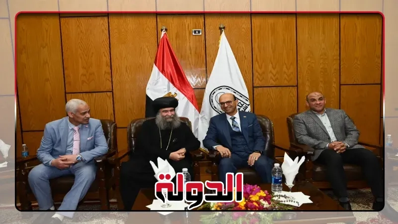 رئيس جامعة أسيوط يستقبل وفدًا من قيادات الكنائس للتهنئة بعيد