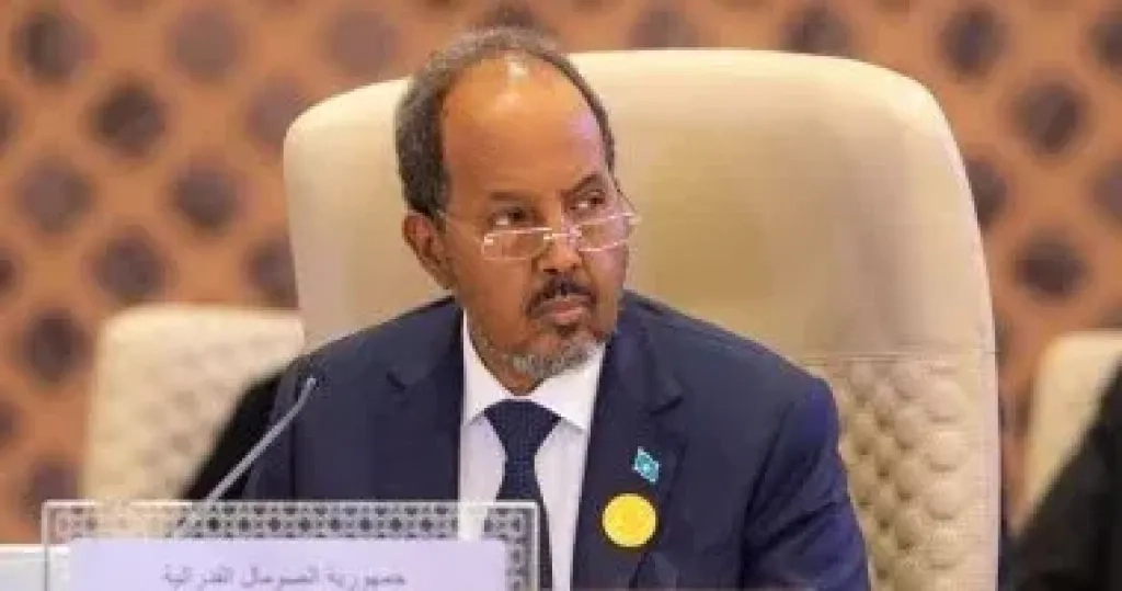 الرئيس الصومالى ومسؤولون يؤكدون أهمية التكاتف الوطنى لتعزيز الأمن