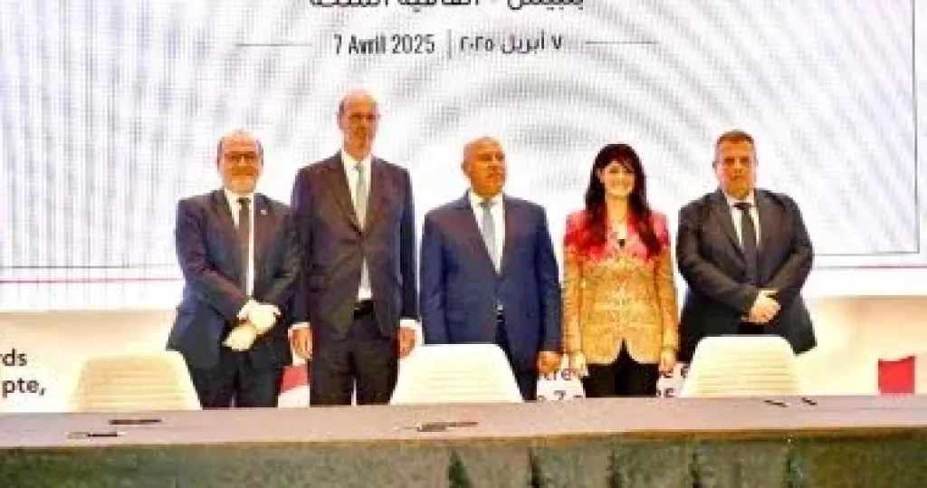 توقيع اتفاقية التسهيلات الإئتمانية مع الوكالة الفرنسية لمشروع خط سكك حديد الروبيكي/ العاشر