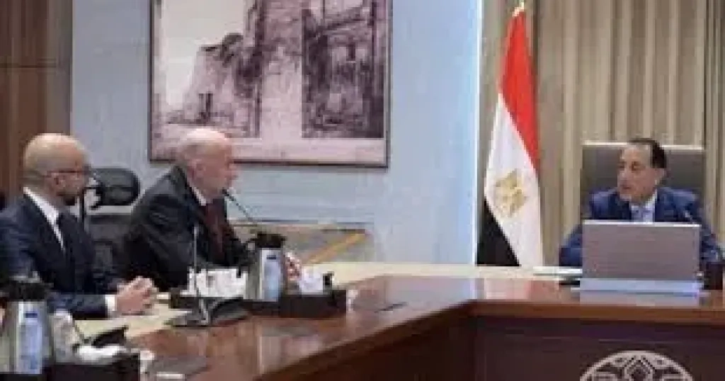 رئيس الوزراء يلتقي رئيس مجلس إدارة '4iG' المجرية لبحث زيادة استثمارتها بمصر
