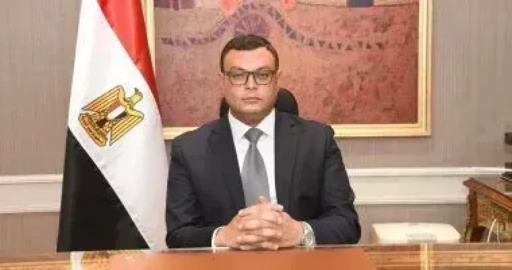 نائب وزير الإسكان يُشارك بورشة عمل بمصنع المحركات بعنوان 'رقمنة وتصنيع قطع الغيار'