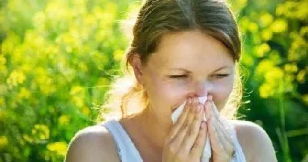 إزاى تغسلى الملابس وتغيرى الملاءات امتى.. نصائح لتجنب حساسية الربيع