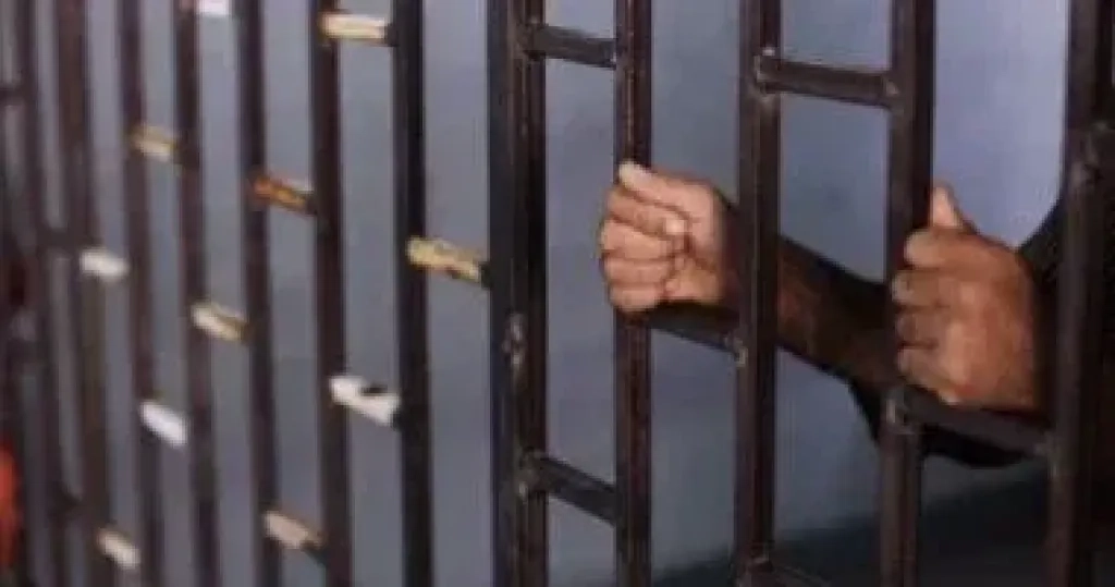 القبض على صاحب سيبر تحرش ب ١١ طفل بكفر الدوار