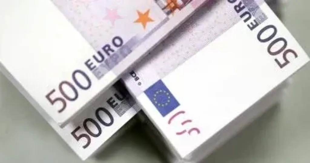 ارتفاع اليورو اليوم الإثنين 19 مايو 2025 أمام الجنيه بالبنوك المصرية