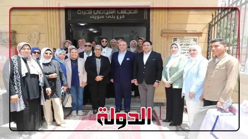 محافظ بني سويف يتفقد معرض المنتجات والحرف اليدوية ويتابع مبادرات تمكين المرأة