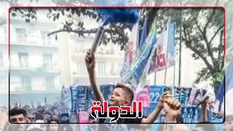 نابولى ضد كاليارى.. استقبال جنونى من جماهير الجنوب للفريق لحظة وصوله