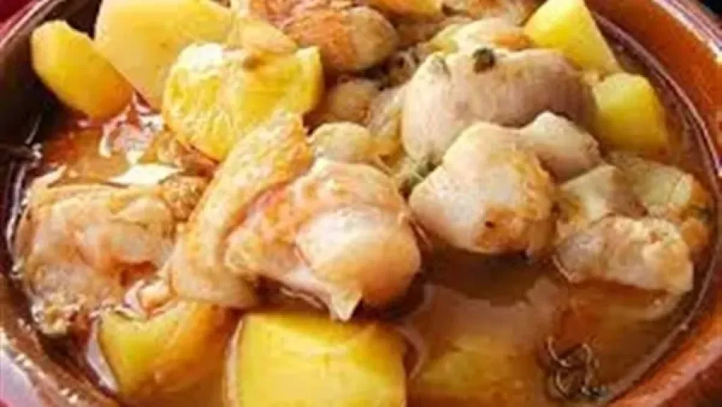 شوربة الكوارع على مائدة العيد.. صحة وفائدة وعظام قوية