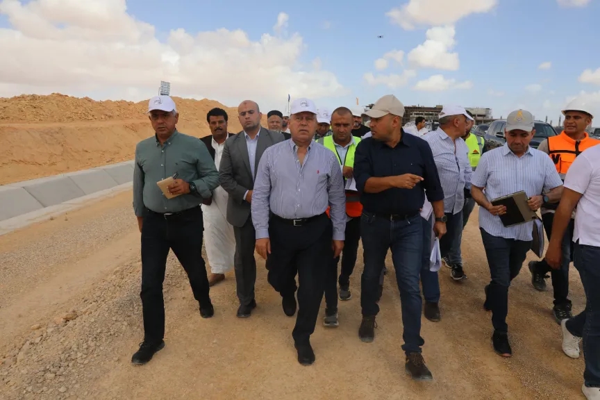 كامل الوزير يتفقد مسار القطار السريع مطروح/الإسكندرية ويوجه بإنشاء كوبري جديد بسيدي عبد الرحمن