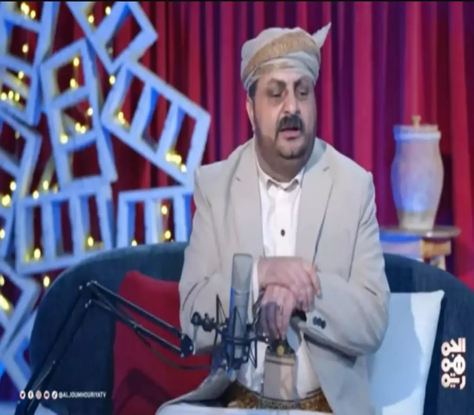 الحاوري يُشعل مواقع التواصل الاجتماعي في "هرجلة" بعد تجسيد شخصية " الحباري " و "أبو علي الحاكم"..! فيديو الحلقة كاملة