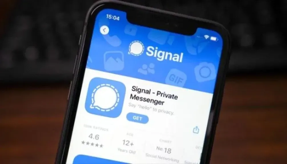 ارتفاع غير مسبوق في تحميل تطبيق 'سيجنال' بعد تسريبات خطط ضربات عسكرية أمريكية ضد الحوثيين في اليمن