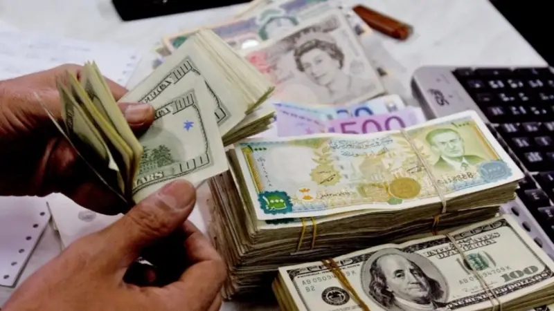 الليرة السورية تواصل التراجع لأقل مستوى في شهر أغسطس