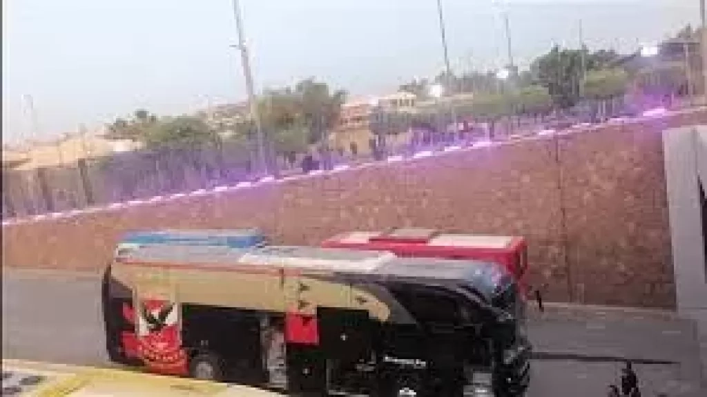 على غرار الزمالك.. الأهلي يعلن توفير أتوبيسات مجانية لنقل الجماهير لبرج العرب لمواجهة المصري