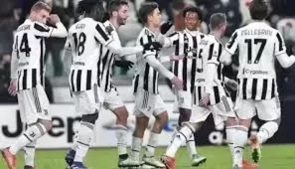 يوفنتوس يتقدم على روما 1-0 في الشوط الأول