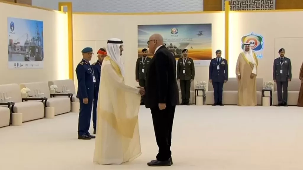 أحدث تكنولوجيات الصناعات الدفاعية.. وزير الدفاع الإماراتي يستقبل رئيس الهيئة العربية للتصنيع
