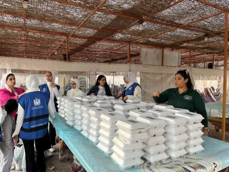متطوعو YLY البحر الأحمر ينظمون فعالية 'خيرنا خيركم' لإفطار جماعي ورسم البهجة على وجوه الأطفال