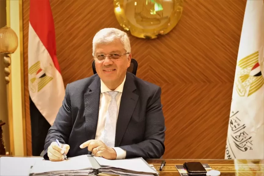 وزير التعليم يهنيء الإعلاميين بعيد الفطر المبارك