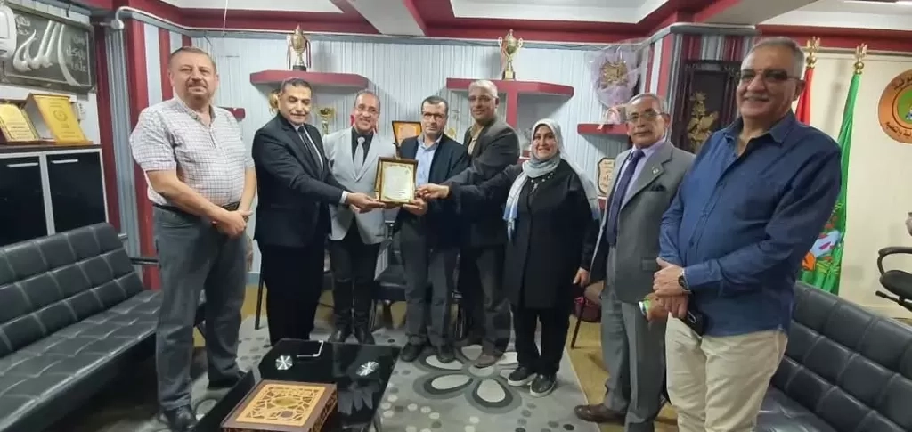 مدير تعليم المنوفية يكرّم الطلاب الفائزين في مسابقتي 'اليونيسف' و'آيسف' لعام 2025