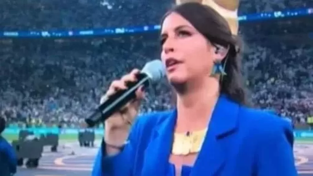 رافقت ماكرون في زيارته لمصر.. من هي فرح الديباني؟
