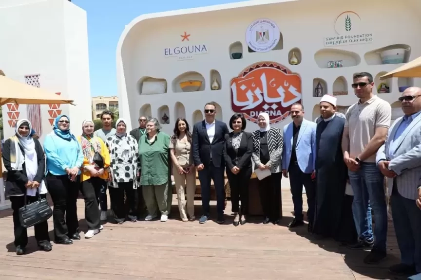 نائب محافظ البحر الأحمر تفتتح معرض ديارنا للحرف اليدوية بالغردقة