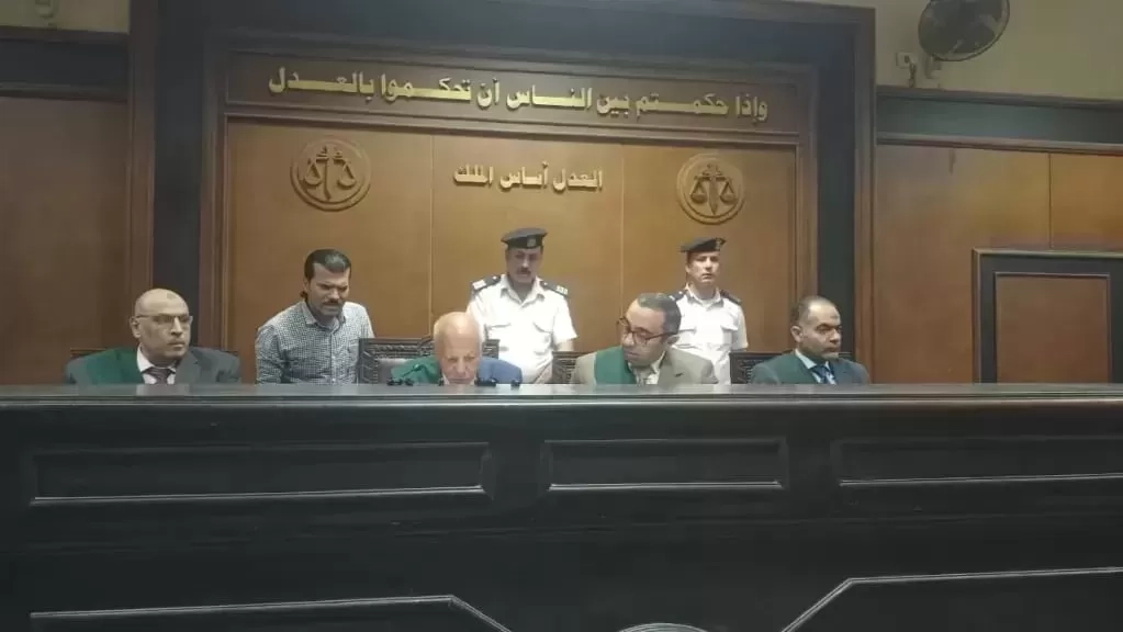 تأجيل محاكمة فنى بشركة كهرباء ونجليه لقتلهم شخص بالقليوبية... لشهر يونيه القادم للمرافعة