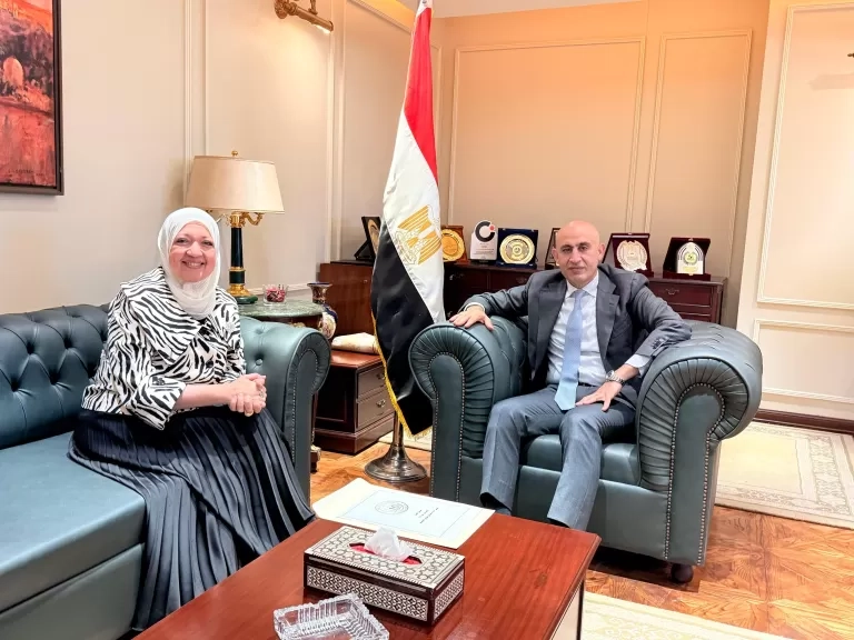«التعليم» تبحث تطبيق اختبارات التوجيه في الصيف لخريجي الشهادتين الإعدادية والثانوية
