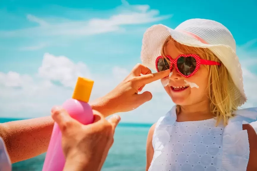 كيف تختارين واقي الشمس المناسب لنوع بشرتك؟