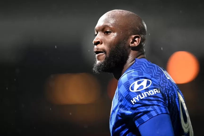 لوكاكو يقود هجوم نابولي ضد ليتشي بالدورى الإيطالى
