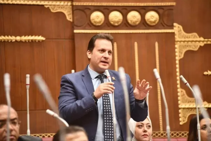 النائب رامي جلال: من غير المنطقي دفع المصريين مبالغ نقدية لرؤية تاريخ وأثار أجدادهم في الخارج