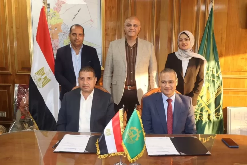 محافظ القليوبية يشهد مراسِم توقيع بروتوكول تعاون لإقامة معرض لمؤسسة دار المعارف بمقر مكتبة مصر العامة ببنها