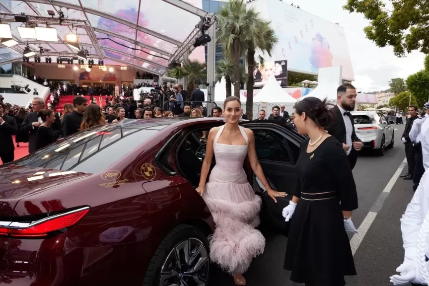 'أمينة خليل' سفيرةً لـ BMW مصر في مهرجان كان السينمائي الدولي