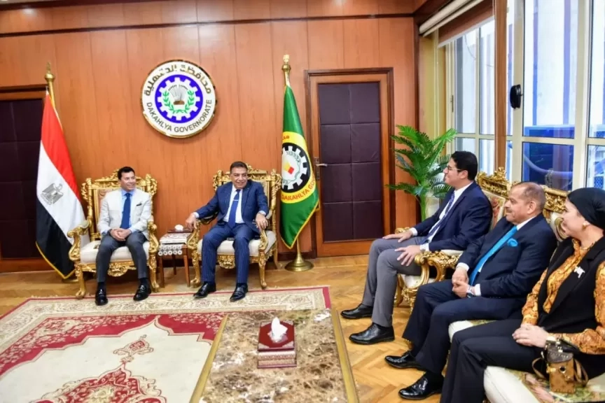 محافظ الدقهلية يستقبل وزير الشباب والرياضة لافتتاح ووضع حجر أساس عدد من المنشآت الرياضية.