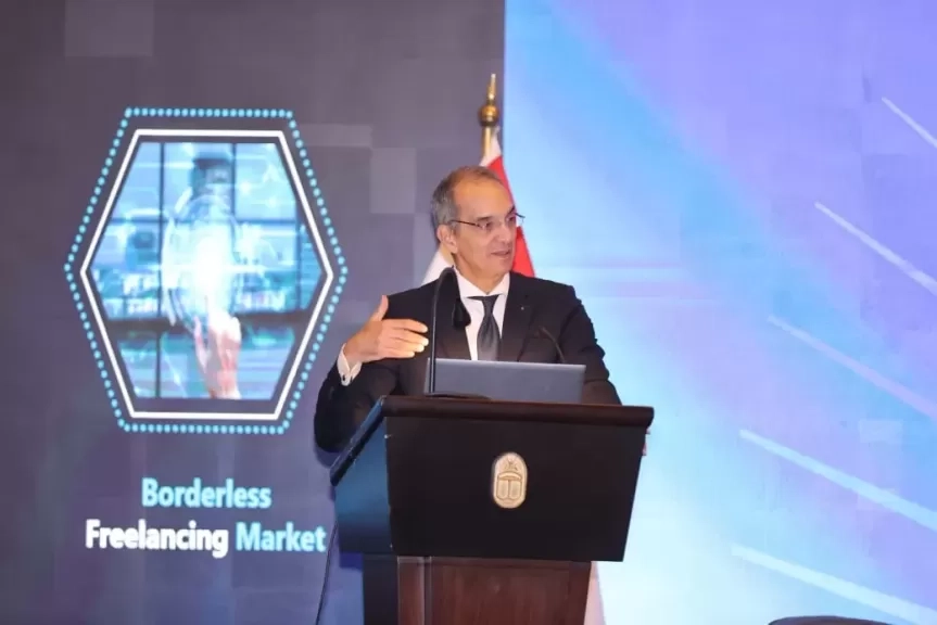وزارة الاتصالات تتعاون مع شركة IBM لتدريب 100 ألف متدرب فى مجال الذكاء الاصطناعى خلال 5 سنوات