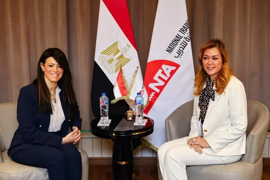وزيرة التخطيط والتنمية الاقتصادية تترأس إحدى لجان المقابلات الشخصية للمتقدمات ببرنامج «المرأة تقود للتنفيذيات» بالأكاديمية الوطنية للتدريب