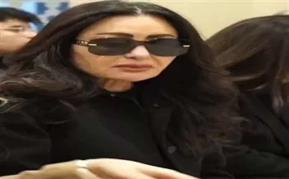 حدادا على شقيقها الأكبر.. لطيفة تؤجل طرح أجدد ألبوماتها