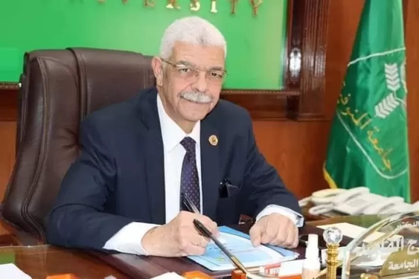 رئيس جامعة المنوفية يعلن تقدم الجامعة 62 مركزا فى تصنيف 'US News' على المستوى العالمى وتقدم الجامعة علي المستوي المحلي والافريقي
