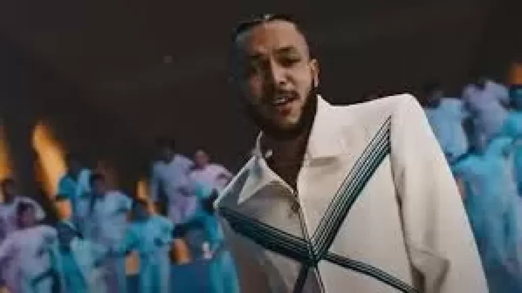 للمرة الثالثة .. ويجز والمخرج علي العربي يستعدان لفيلم ' وتر واحد' .. تفاصيل
