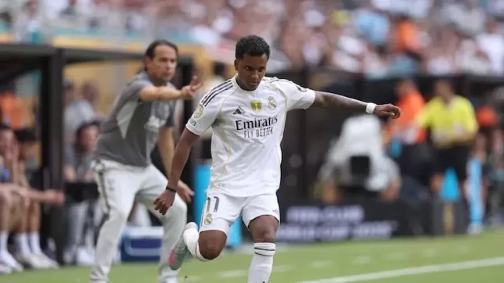مع اقتراب ويليامز من برشلونة.. أرسنال يفاوض رودريجو