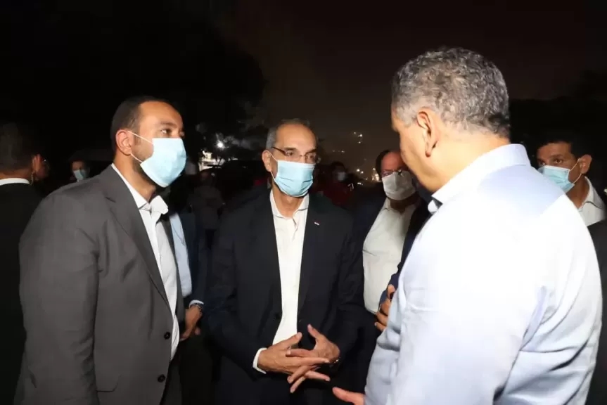 وزير الاتصالات: لا يوجد سنترال واحد فقط تعتمد عليه مصر.. وعودة خدمات الاتصالات بشكل تدريجي خلال 24 ساعة