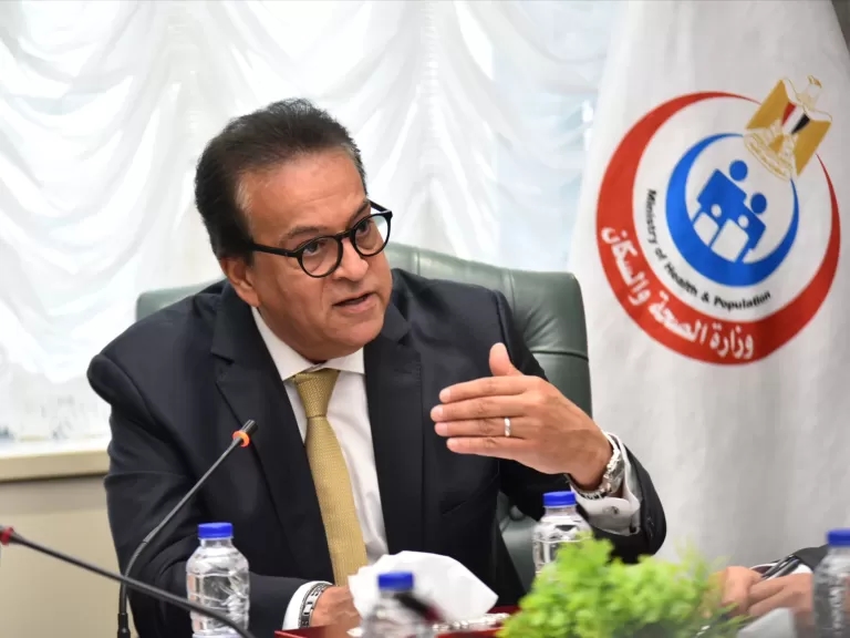 وزير الصحة يبحث سُبل استدامة تمويل التأمين الصحي الشامل ومقترحات تعديل المساهمة التكافلية