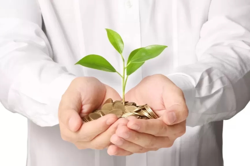 دار الإفتاء: يجوز صرف الزكاة لمؤسسات علاجية بشرط تمليك الفقراء أو التصرف بإذنهم