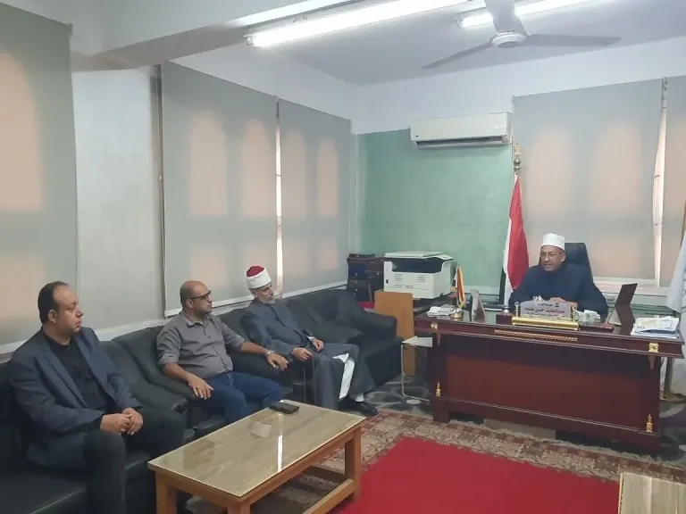 رئيس 'الغربية الأزهرية' يشدد على الجاهزية الكاملة لامتحانات الدور الثاني ويقود اجتماعًا لمراجعة الاستعدادات