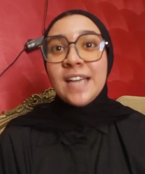 عايزة حق امي .. فتاة تستغيث من وفاة والدتها بخطأ طبي على يد طبيب شهير بالبحيرة