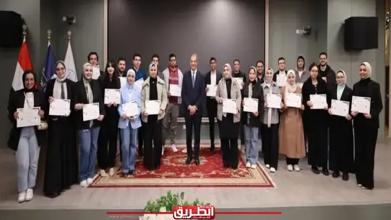 وزير الاتصالات: نستهدف تدريب أكثر من 30 ألف بمجال الذكاء الاصطناعي