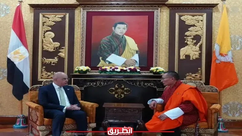 سفير مصر في نيودلهي يقدم أوراق اعتماده سفيرًا غير مقيم لملك بوتان