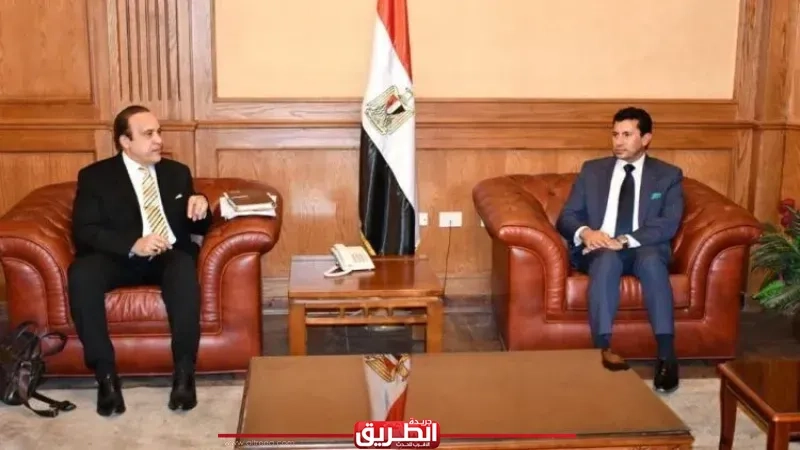 من أجل دعم مصر لاستضافة كأس العالم.. انطلاق اجتماعات الاتحاد الأفريقي للدارتس في جوهانسبرج