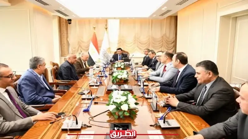 استعدادًا لأمم إفريقيا تحت 20 عامًا.. وزير الشباب والرياضة يعقد اجتماعًا تنسيقيًا مع رئيس اتحاد الكرة ورئيس المتحدة للرياضة