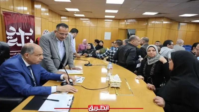 محافظ المنيا يوجه بسرعة توصيل الغاز لقرية ادقاق المسك