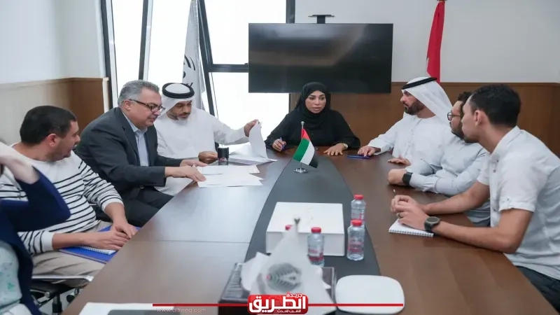 تطبيق الذكاء الاصطناعي بلغة الإشارة على موقع جمعية الصحفيين الإماراتية ومركز الإبداع الإعلامى