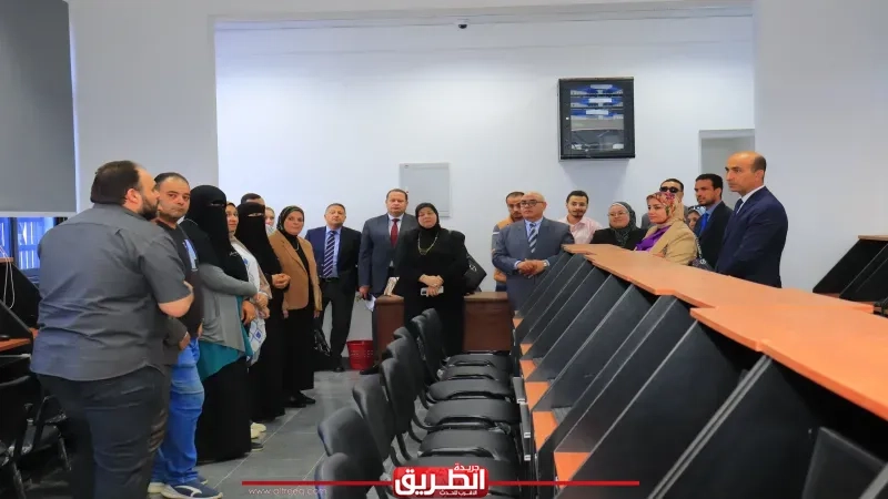 لمواكبة استراتيجية الدولة للتحول الرقمي .. رئيس جامعة دمنهور يتفقد مبنى الخدمات الرقمية تمهيدا لافتتاحه