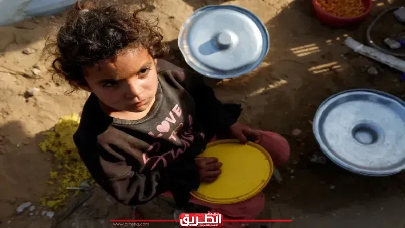 إسرائيل تنتهك القانون الدولي وتنديدات فلسطينية بشأن المساعدات